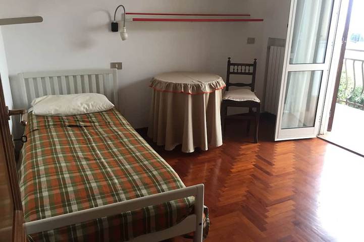 Villa für 5 Personen, mit Garten und Balkon in Ligurien - 4