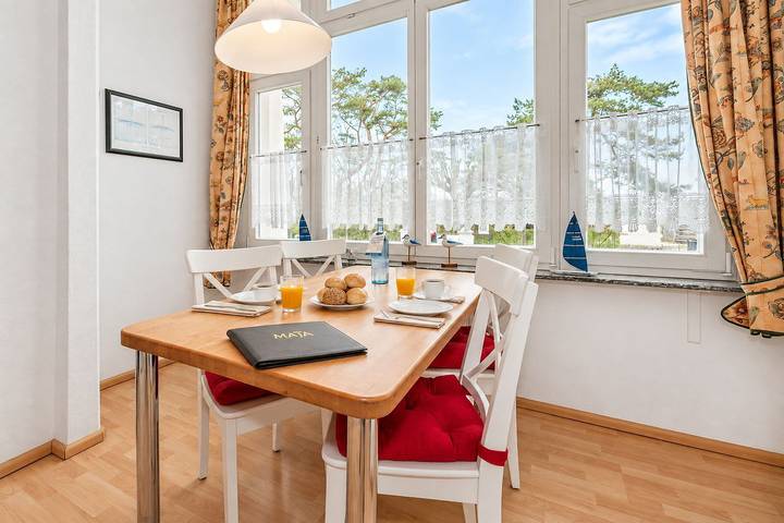 Ganze Wohnung, Villa Germania 06 - direkt an der Promenade von Ahlbeck in Drei Kaiserbäder, Heringsdorf