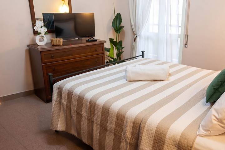 Entire apartment, Tropicana, design and comfort at 2 steps from the sea in Lido di Tarquinia, Tarquinia