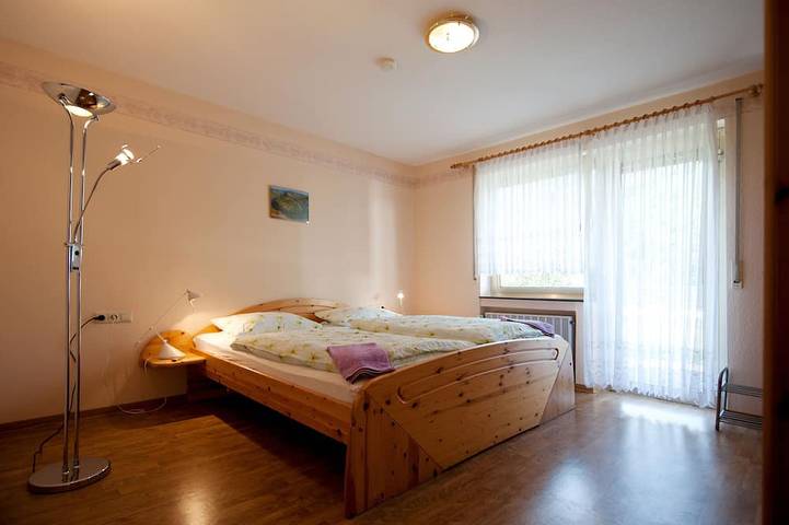 Ferienwohnung für 4 Personen, mit Garten in Enkirch - 2