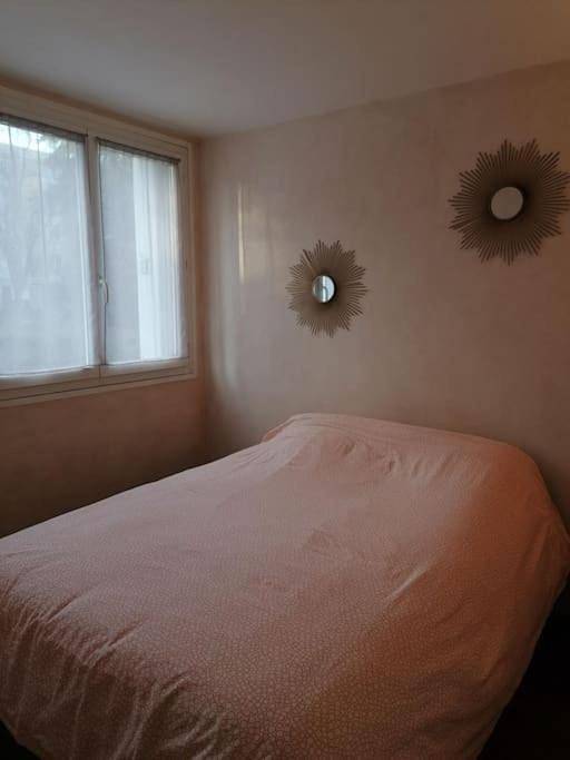 Appartement entier, One-Bedroom Apartment in Yerres, Essonne