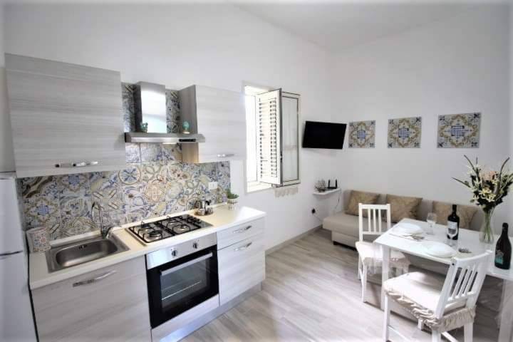 Gîte pour 4 personnes, avec Jardin à Marzamemi - 3