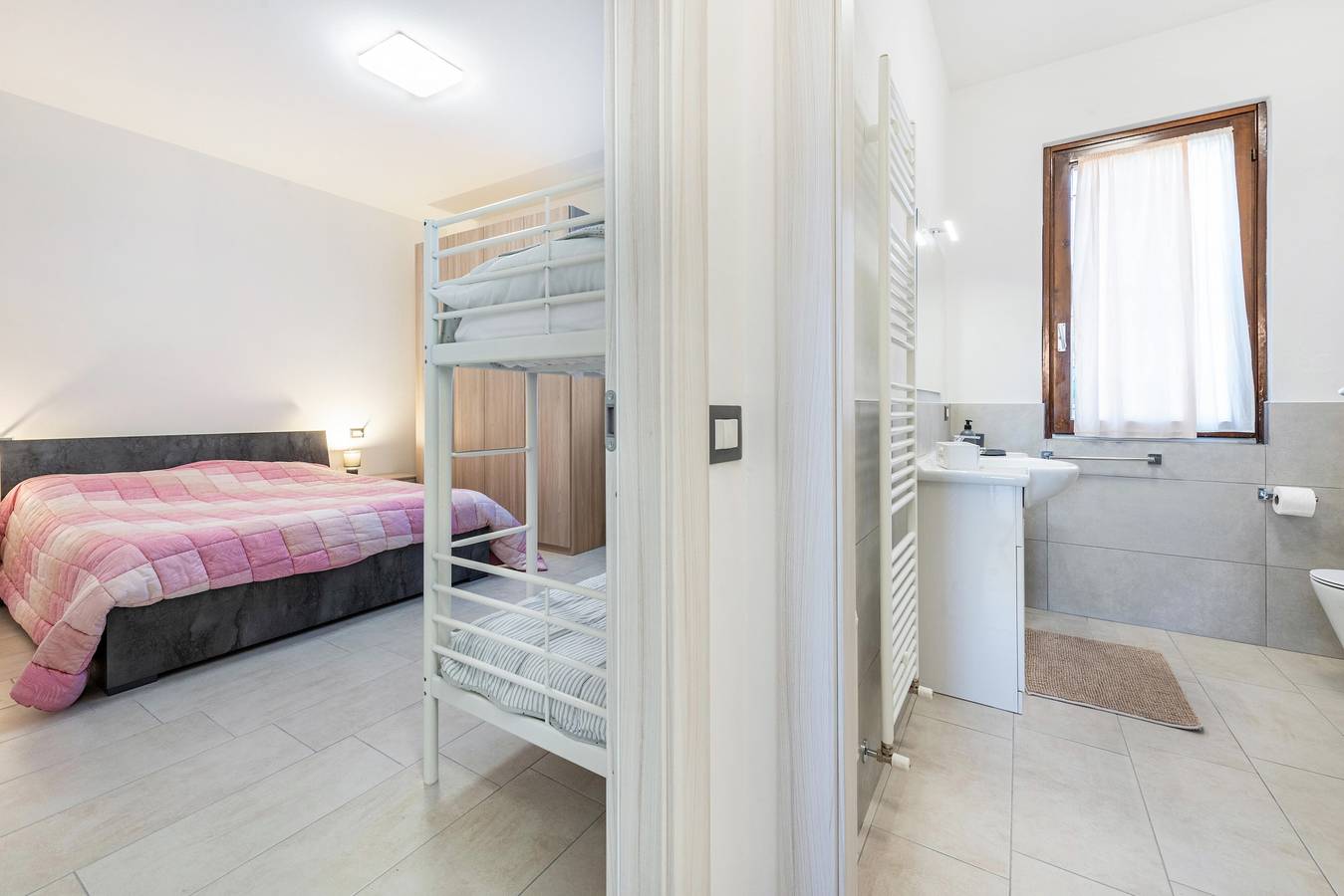 Appartement "Al Porto Balkon Dicht bij het Meer" met Wi-Fi, foto 12