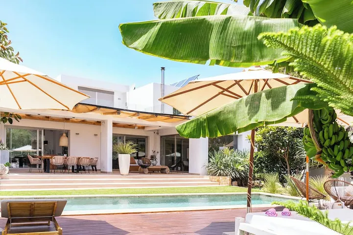 Villa for 8 people, with garden, with pets - 1