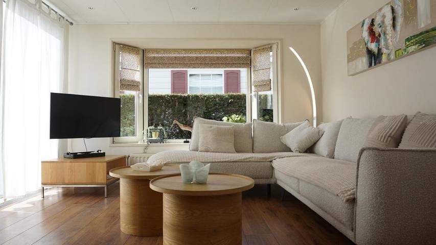 Bungalow voor 4 personen, with terras and sauna as well as zwembad, met huisdier in Cadzand