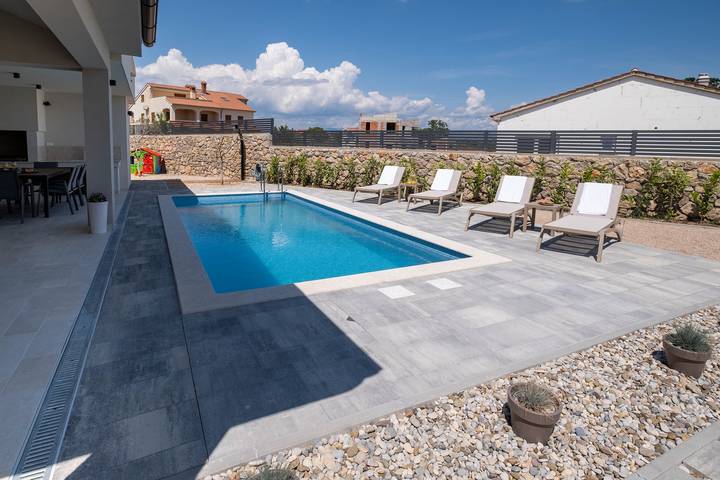 Appartement entier, Holiday house Jewel with private pool in Ville de Krk, Krk