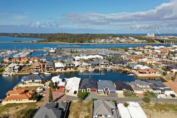 Holiday Home for 10 People in Mandurah, Western Australia, Photo 3