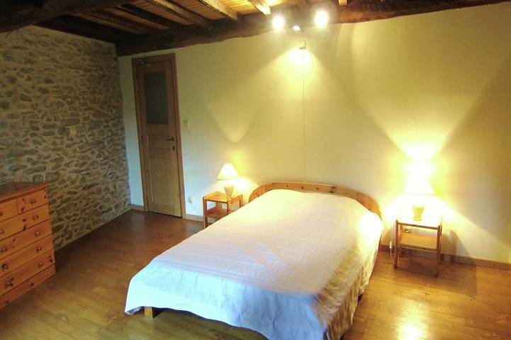 Location de vacances pour 13 personnes, avec jardin et balcon à Viroinval - 2