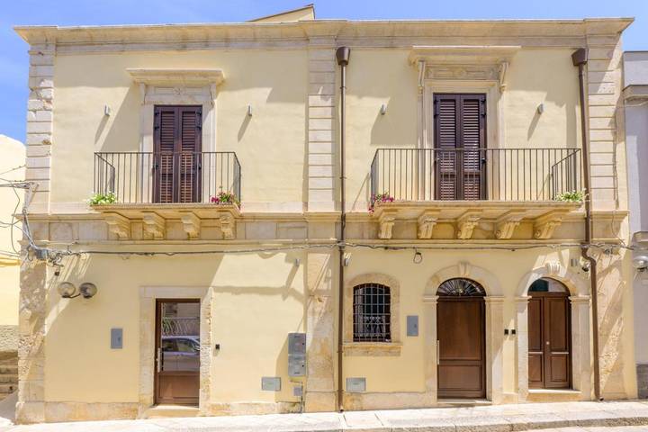 Apartamento de vacaciones para 9 personas, con terraza y vistas - 1