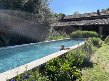 Gîte pour 2 personnes, avec jacuzzi ainsi que jardin et piscine dans le Tarn