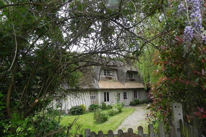 Gîte pour 6 personnes, avec jardin et terrasse à Oherville