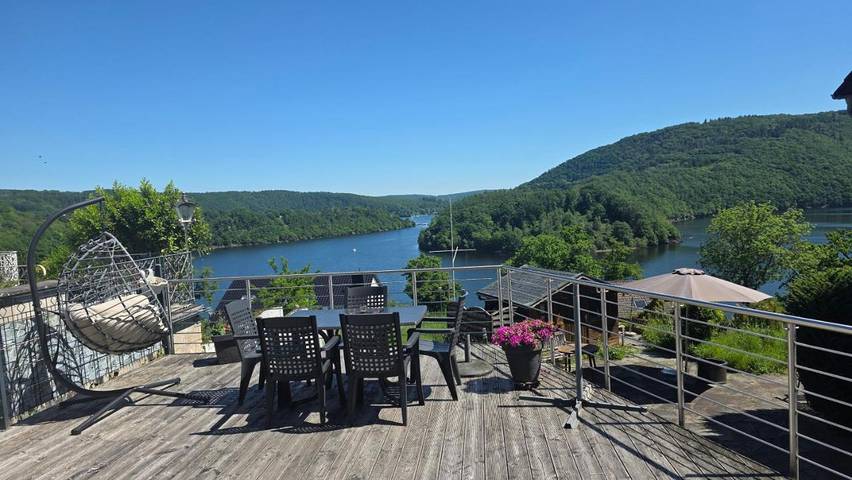 Ferienwohnung für 5 Personen, mit Terrasse und Seeblick sowie Ausblick in Rurberg