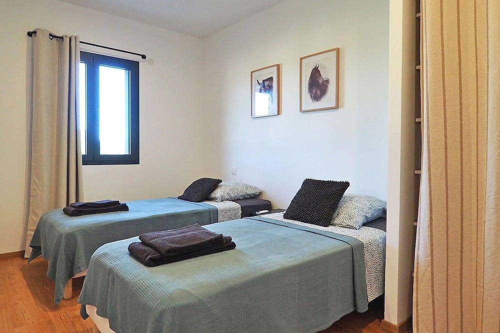 Stunning home in Maillane with Wifi in Maillane, Arles region