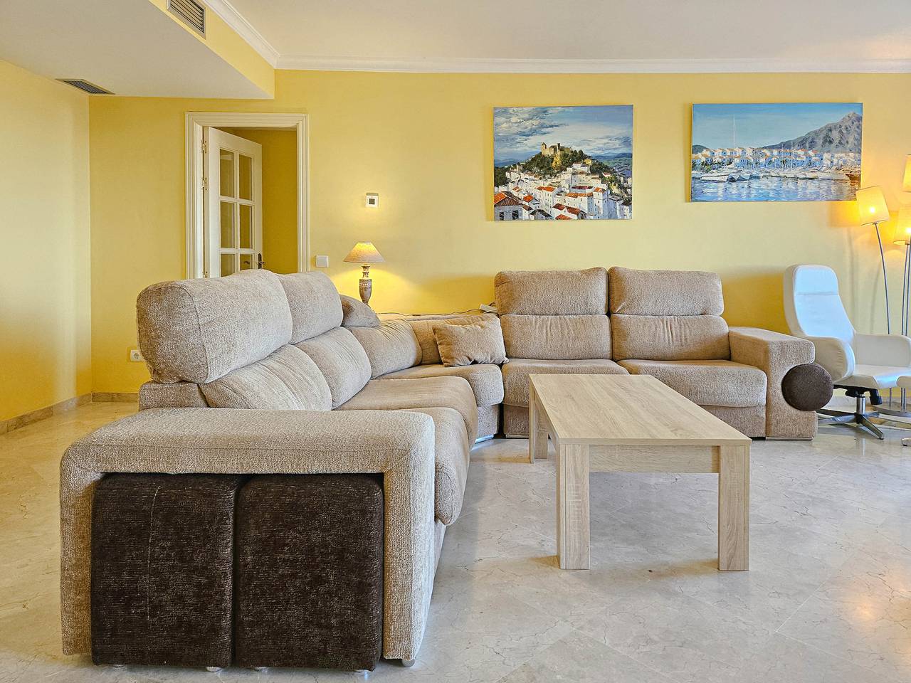 Spacious 4 Bedroom Townhouse in Bahia de Casares in Bahia de Casares, Casares