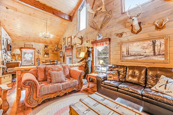 Vacation house for 9 people, with yard and terrace, with pets in Adirondack Mountains