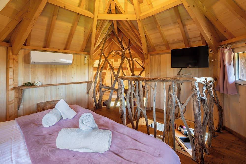Cabane Mayreau avec son Jacuzzi privatif - Domaine de Campagnac Spa & Sauna in Carsac-Aillac, Périgord Noir