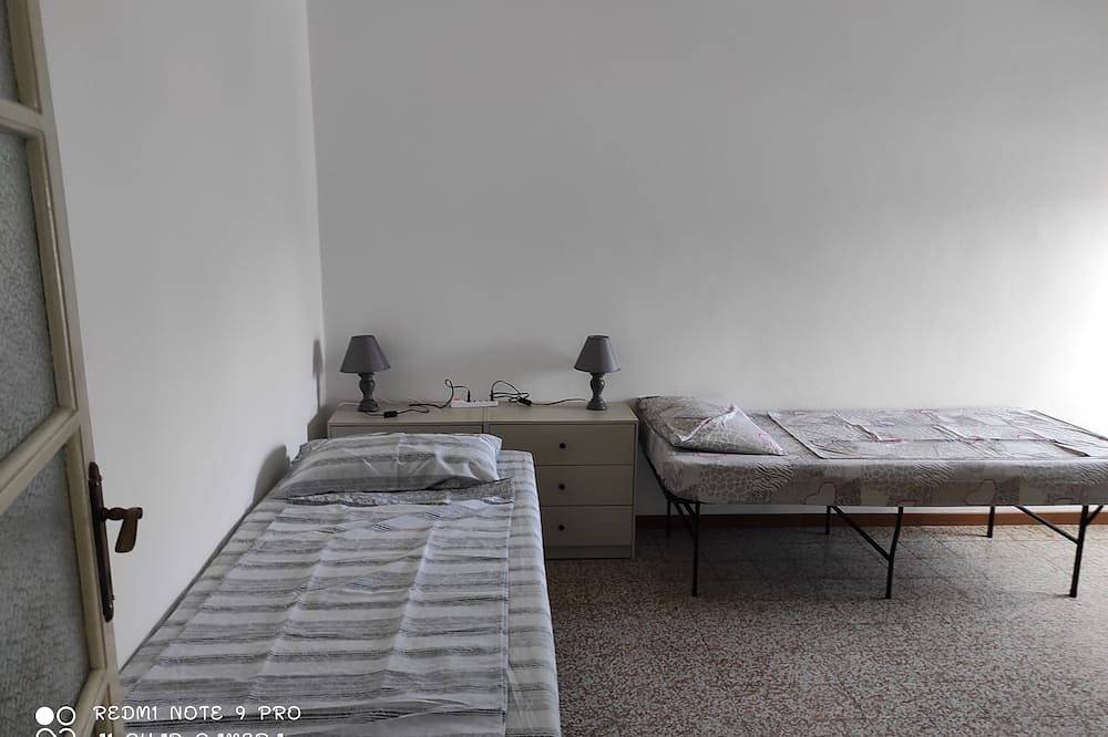 Apartamento entero, 18 Minuten mit Zug vom Milano Entfernt. 2-zimmer-apartment mit 2 Balkon in Seregno, Brianza