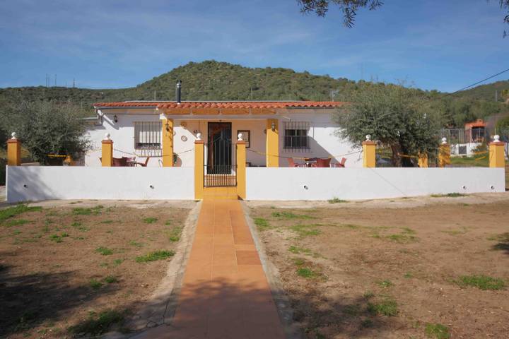 Casa rural para 6 personas, con jardín, Se admiten mascotas en Extremadura - 3