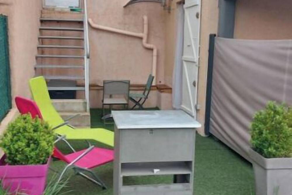 Entire apartment, Appartement Neuf Pret du Viaduc in Creissels, Parc naturel régional des Grands Causses