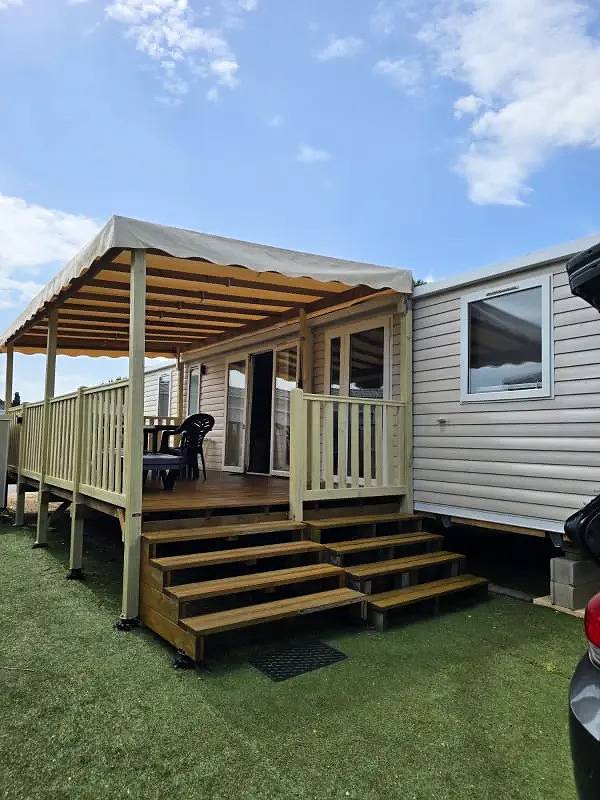 Camping pour 8 personnes à Canet-en-Roussillon