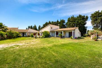 Maison De Vacances pour 4 Personnes dans Saintes-Maries-de-la-Mer, Parc naturel régional de Camargue, Photo 1