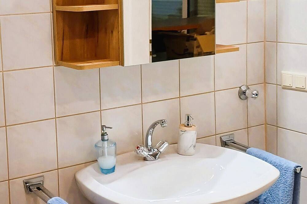 Ihre Auszeit in Grünheide: Ferienhaus - Ankerplatz am Werlsee\nmit Steg und Sauna in Grünheide, Region Oder - Spree