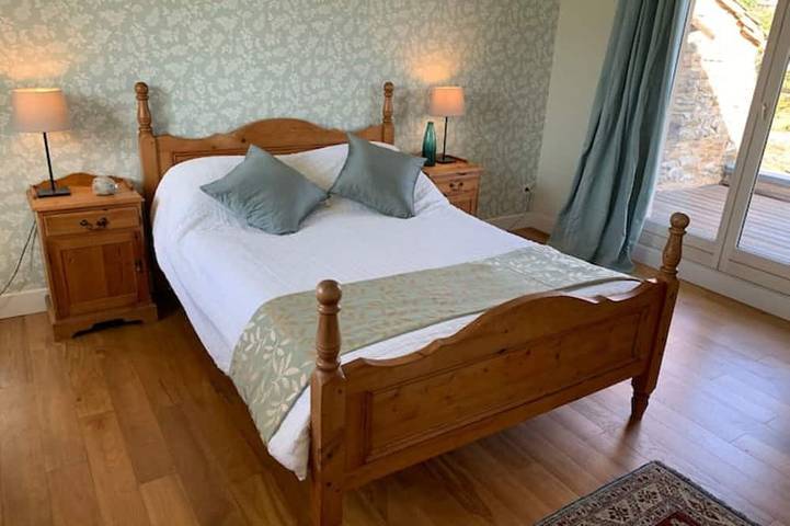 Location de vacances pour 8 personnes, avec balcon et jardin, animaux acceptés à Charnay - 3