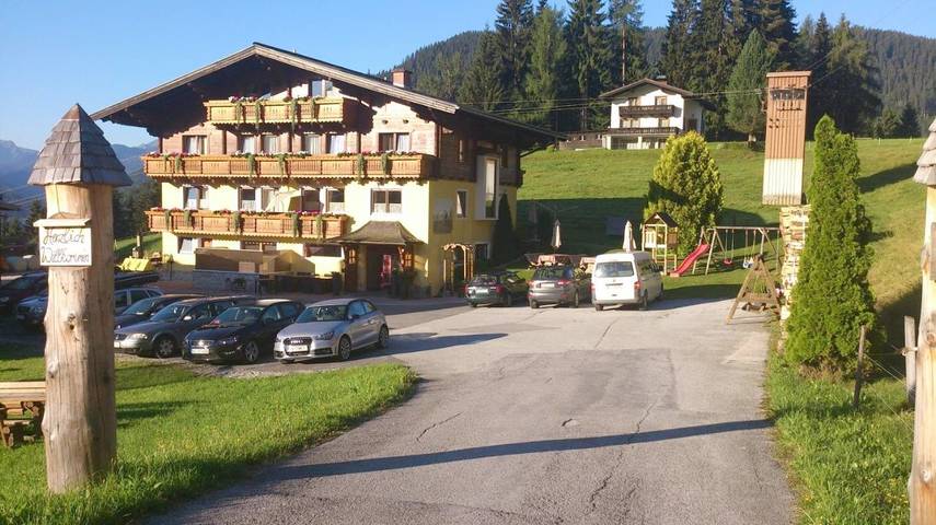 Ferienwohnung für 5 Personen, mit Balkon und Terrasse sowie Garten und Sauna