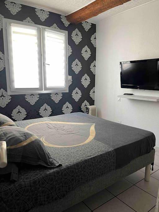 Appartement entier, One-Bedroom Apartment in Saint-Laurent-de-la-Salanque, Côte d'Améthyste