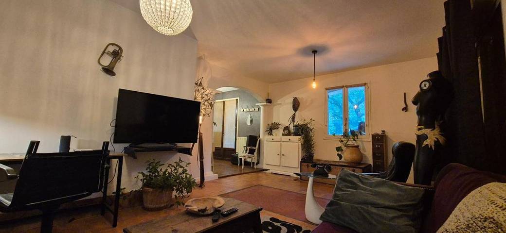 Gîte pour 2 personnes, avec jardin ainsi que vue et terrasse à Faucon - 2