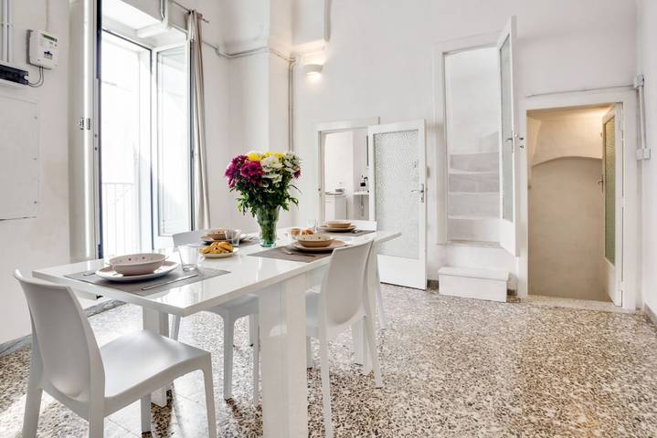Appartamento intero, GuestHost - Mirror House Central Apartment in Ostuni, Salento