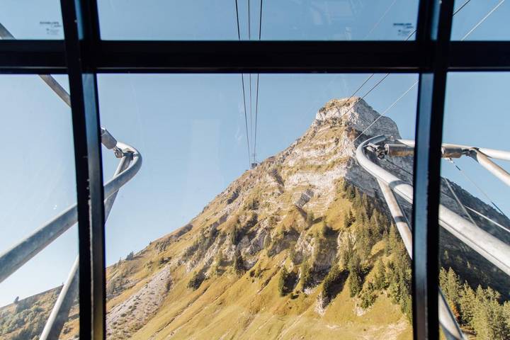 Gîte pour 6 personnes, avec vue et balcon à Gruyères - 2