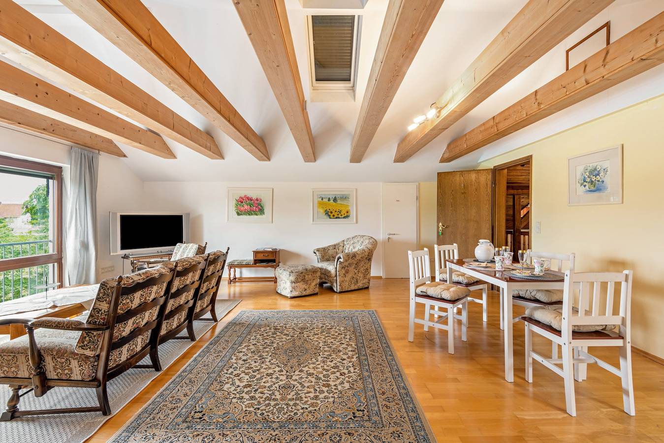Ganze Wohnung, Apartment Haus „Sonnenblume“ mit privatem Garten und Wlan in Regenstauf, Ostbayern