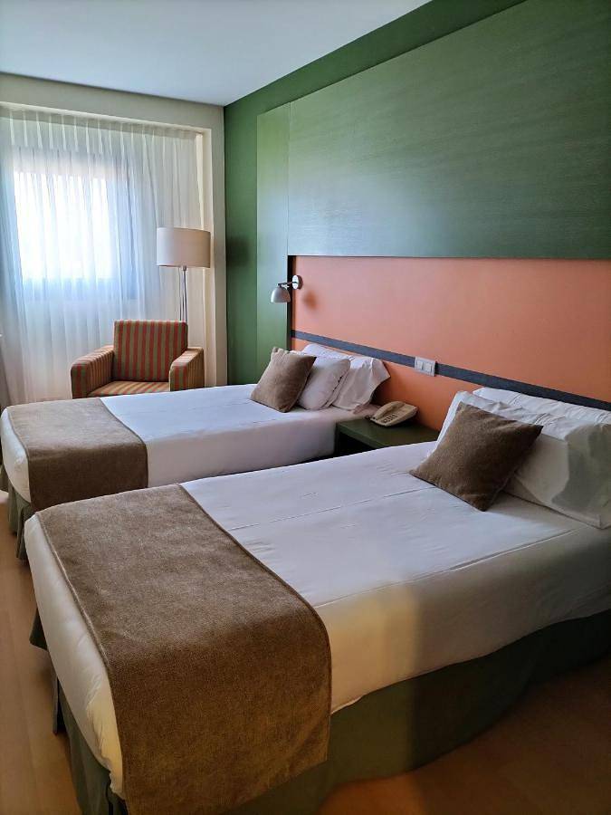 Hotel para 3 personas - 1