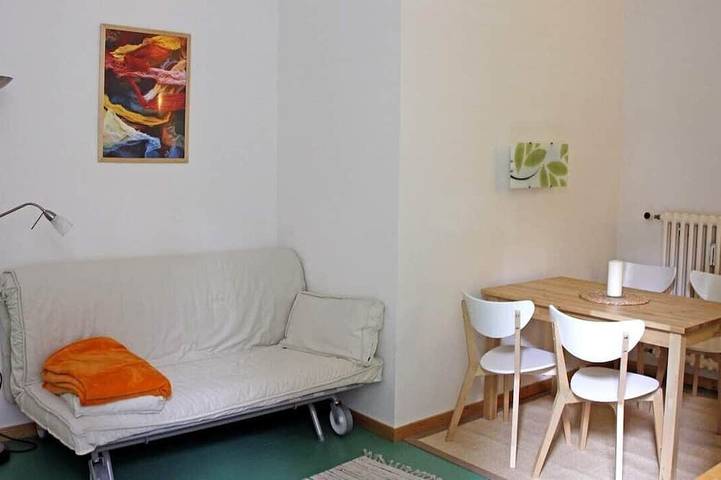 Ganze Wohnung, Familienfreundliche Alt-Berliner Wohnung im Stadtzentrum in Berlin Innenstadt, Berlin