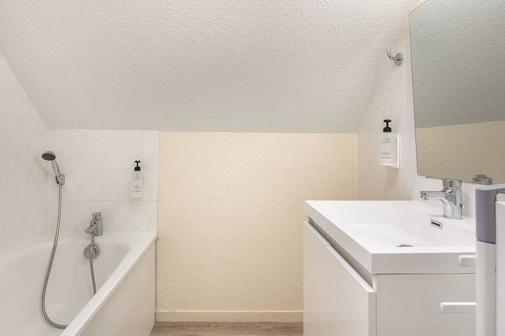 Gîte pour 4 personnes, avec balcon à Saint-Colomban-des-Villards - 3