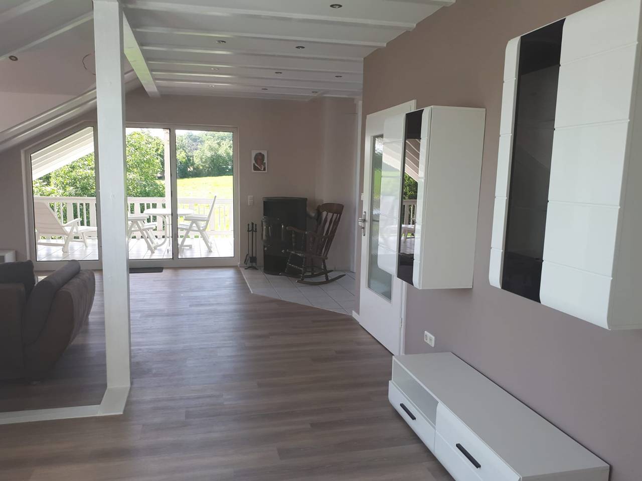 Geheel appartement, Vakantieappartement voor 5 personen met balkon in Lützelbach, Main-Odenwald