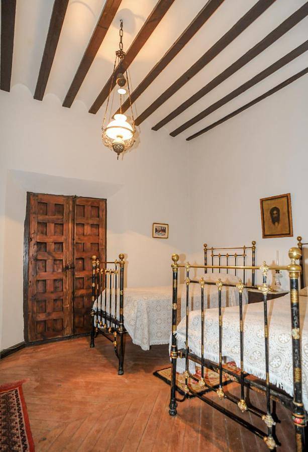 Chalet para 16 personas, con vistas además de piscina y terraza, Se admiten mascotas en La Sagra - 3