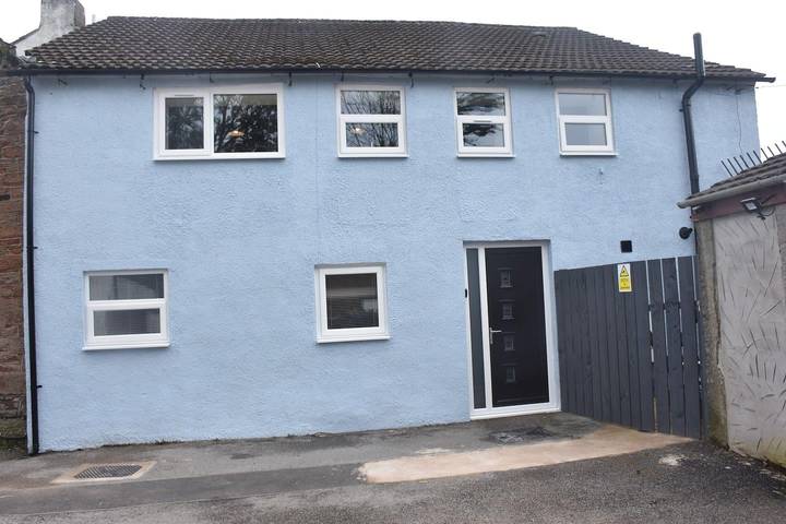 Holiday home for 14 people, child-friendly in the Lake District