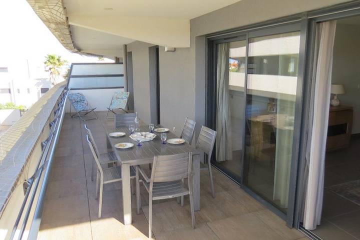 Gîte pour 4 personnes, avec piscine et balcon/terrasse dans Plage du Village (Le Barcares)