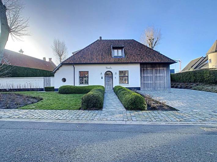 Villa pour 8 personnes, avec piscine ainsi que vue et terrasse dans Oostduinkerke