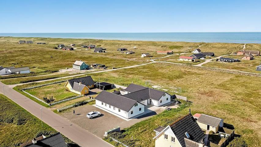 Ferienhaus für 24 Personen, mit Whirlpool und Sauna sowie Pool und Balkon/Terrasse, mit Haustier in Vrist