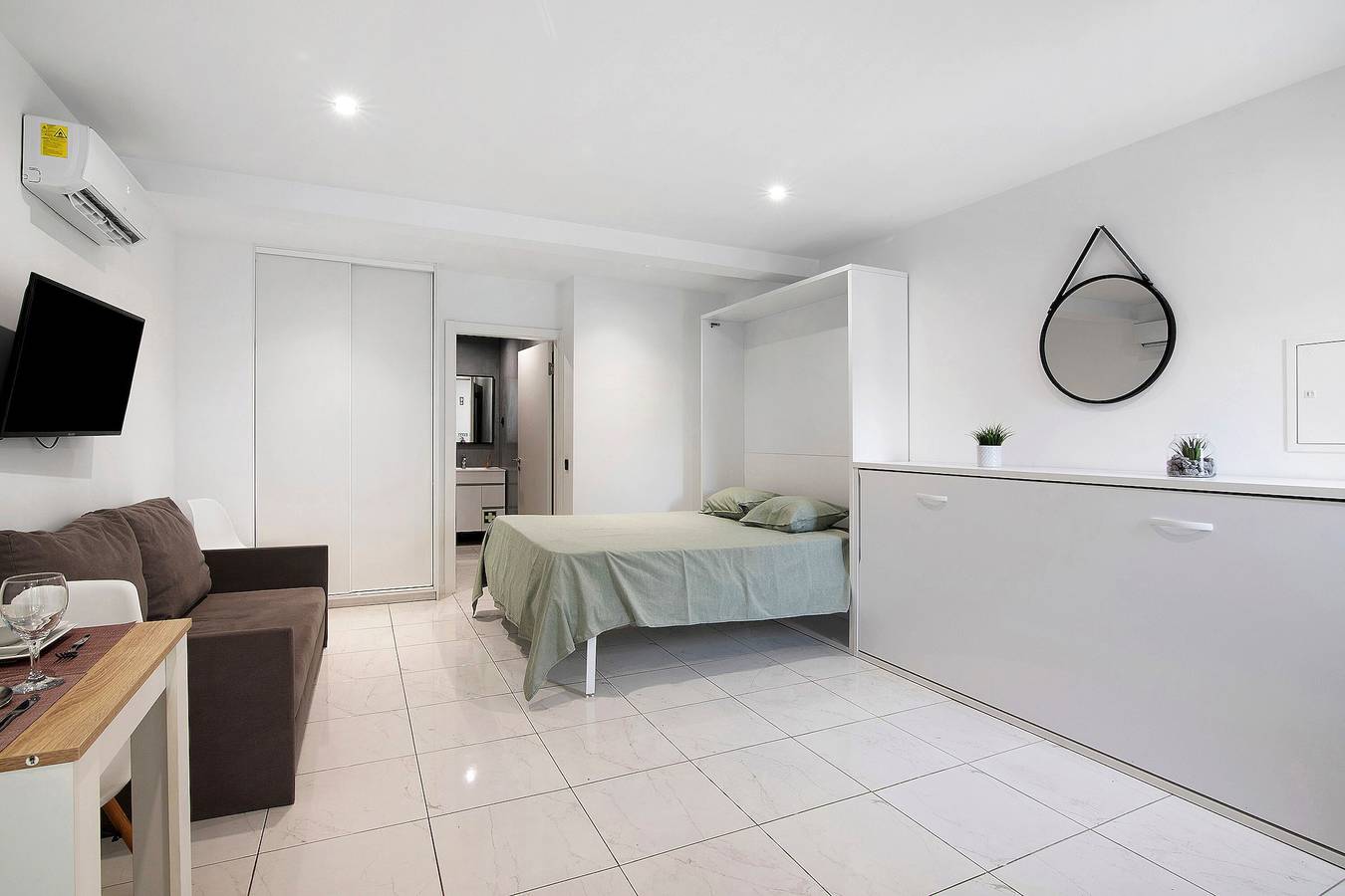Estudio entero, Estudio 'Mi Casa Es Su Casa Nº1' con Wi-Fi y aire acondicionado in Albufeira, Distrito de Faro