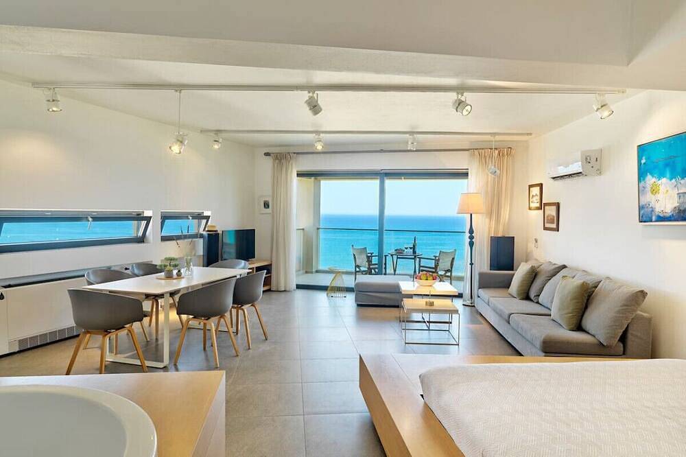 Apartamento entero, Rocsea Sea View Apartment with Spa Bath in Chania | Alectrona Living Crete in Platanias, Region de Chania