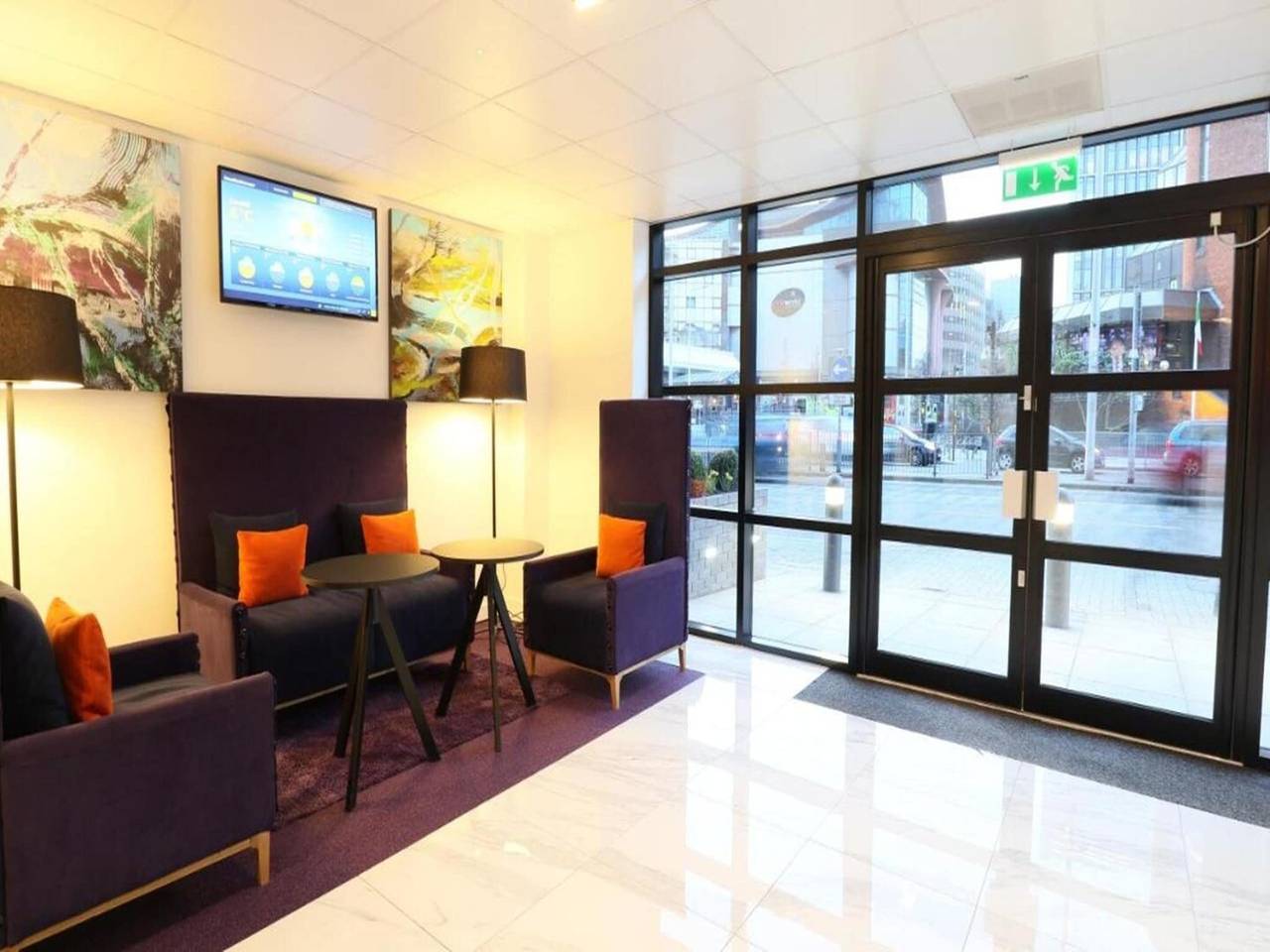 Standard Twin Room in Cardiff, Cardiff region