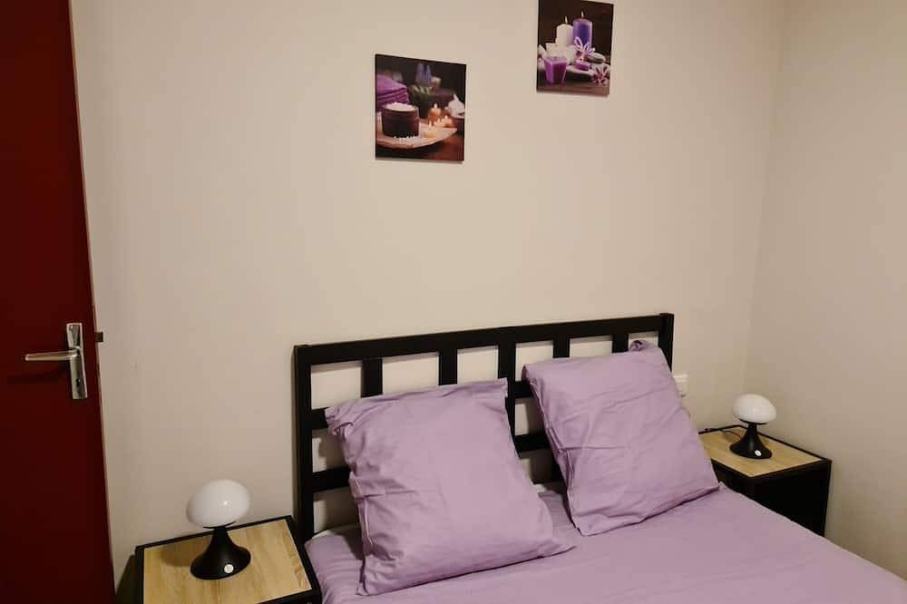 Entire apartment, Gîte Zen Avec Spa in Carnoules, Toulon region
