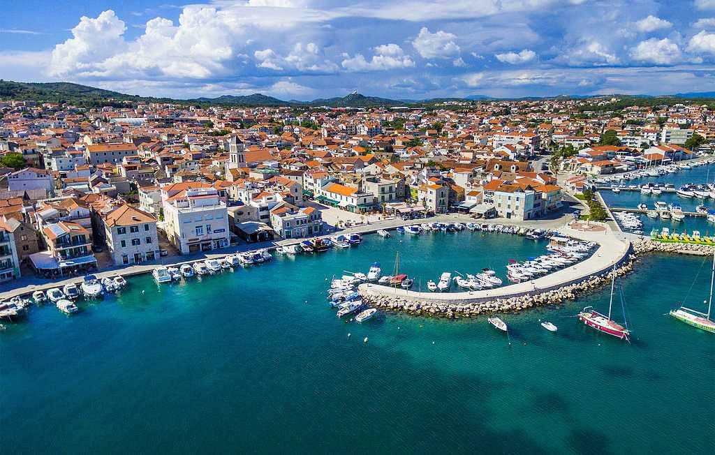 Ganze Wohnung, Charming 2-Bedroom Apartment Goran D. app 2 in Srima, Šibenik-Knin