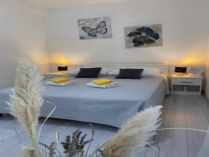 Ganze Wohnung, Gemütliche Ferienwohnung auf dem Land in Bristane in Dalmatinisches Zagora