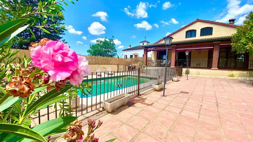 Casa rural para 12 personas, con Balcón/Terraza y Piscina en Hornachuelos - 2