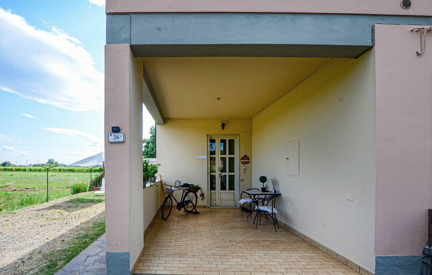 Ganze Ferienwohnung, Gemütliche Erdgeschosswohnung mit Terrasse und Parkplatz in Cerreto Guidi, Florenz Provinz